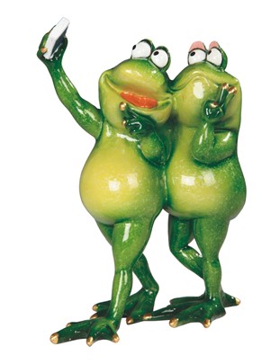 8 1/4" Frog Couple Selfie | GSC Imports