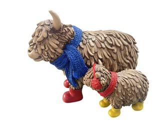 Highland Cow Family with Scarf and Boots | GSC Import