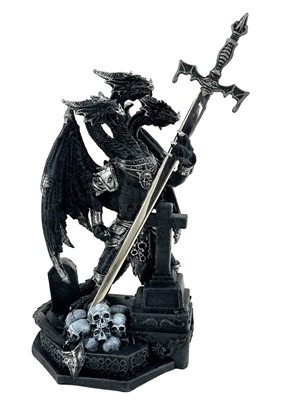 3-Head Black Dragon with Sword/Skulls | GSC Import